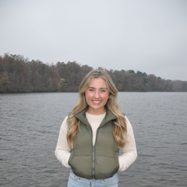 Caitlyn W - Auburn Babysitter
