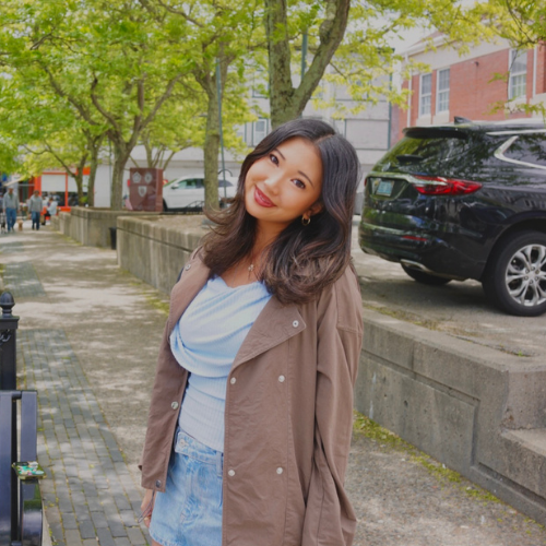 Serena L - Bowdoin Babysitter