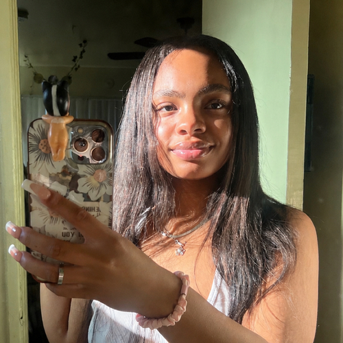 Milan W - Everest College-West Los Angeles Babysitter
