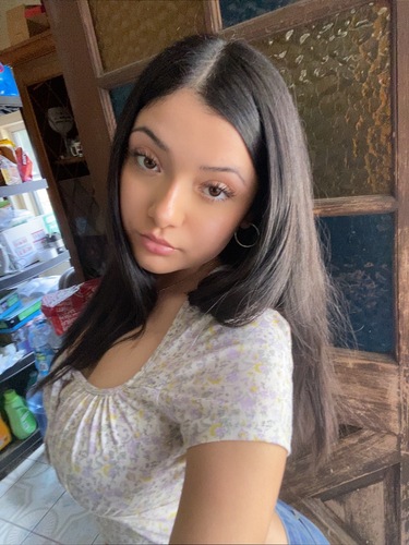 Isabella S - Mt San Antonio College  Babysitter