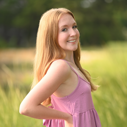 Emma R - Bristol Community College  Babysitter