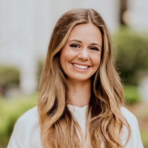 Julia H - UGA Babysitter