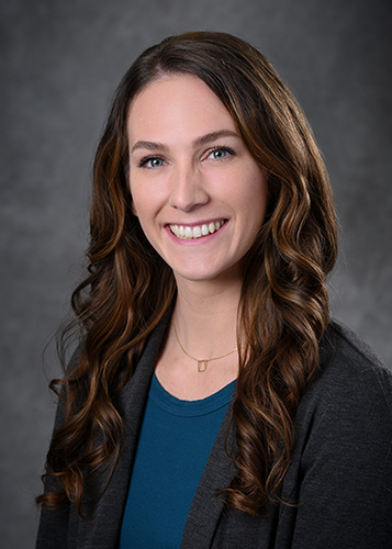 Elizabeth M - UC Davis Babysitter