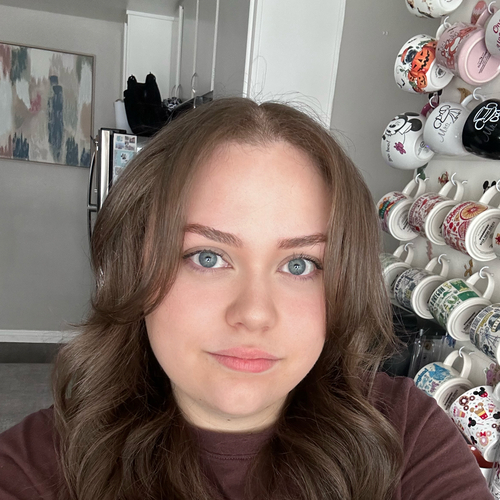 Samantha R - CSU Bakersfield Babysitter