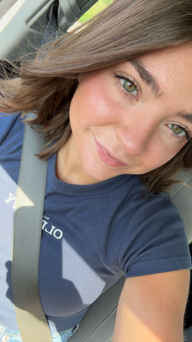 Carly J - Rasmussen College-Mankato Babysitter