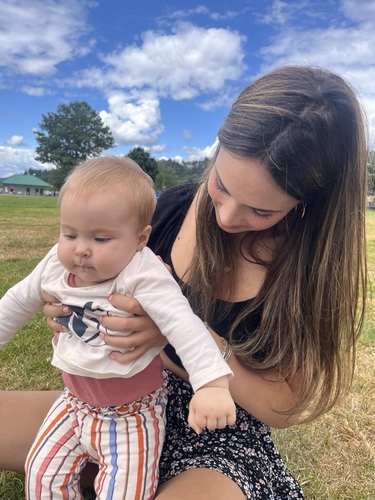 Maheila M - CWU Babysitter