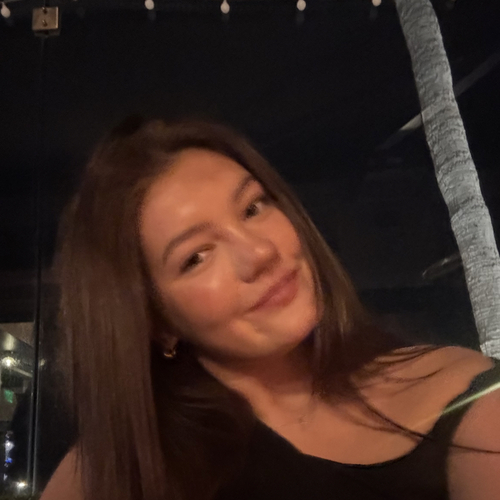 Jocelyn S - Orange Coast College  Babysitter