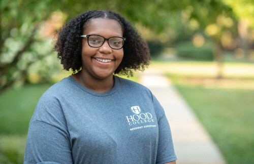 Reganne H - Hood Babysitter