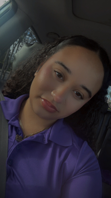 Daniella N - Valencia Babysitter