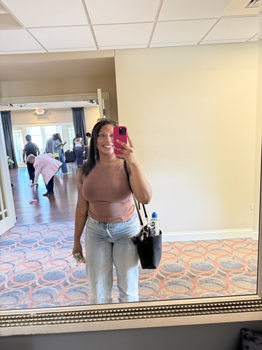 Lakira M - Black Hawk College  Babysitter