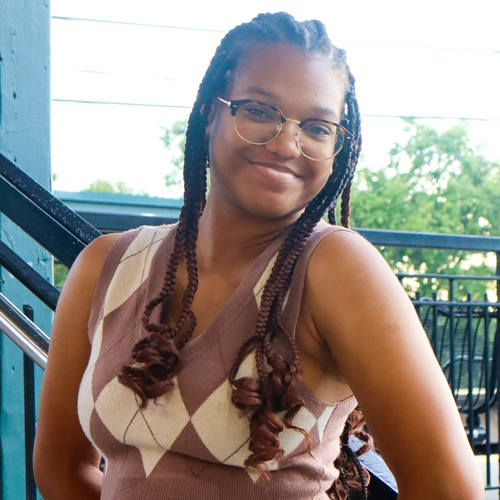 Maisha B - Westchester Community College  Babysitter