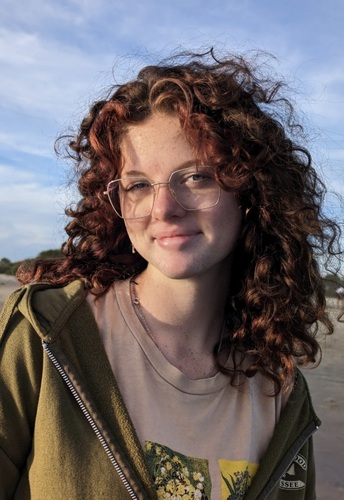 Sharon V - Fort Lewis Babysitter