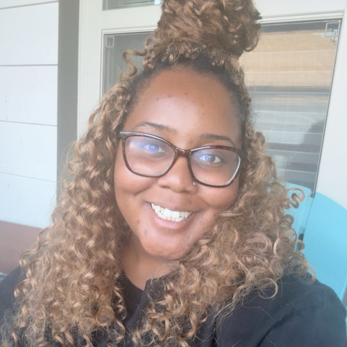 Jasmin D - UWA Babysitter