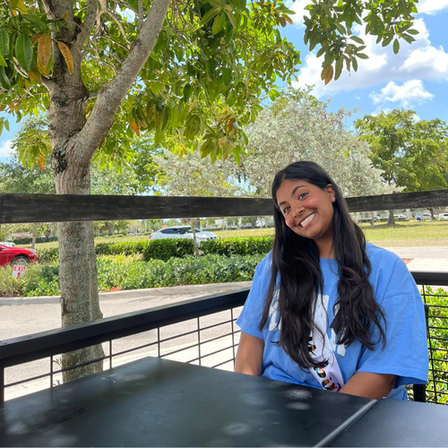 Yael E - Broward Babysitter