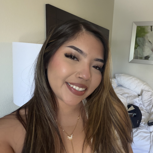 Estefany O - Undefined Babysitter