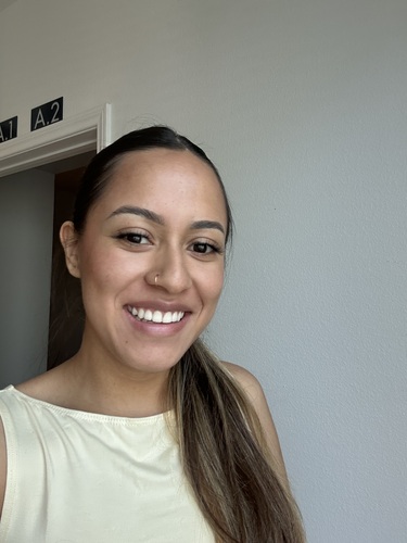 Isela R - PLNU Babysitter