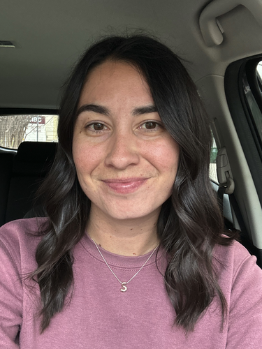 Stephanie Y - FIU Babysitter