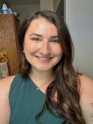 Anna T - ECC Babysitter