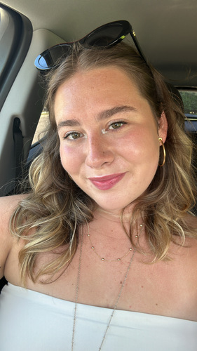 Valeria D - University of Miami Babysitter