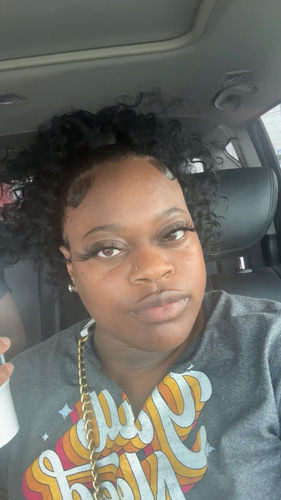 Earlnisha J - Delgado Babysitter