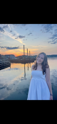 Lily C - LECOM Babysitter