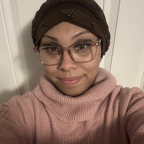 Jeanell W - Houston Community College System Babysitter
