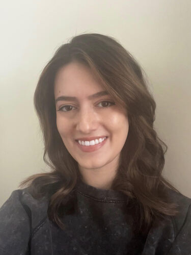 Emma J - UIC Babysitter