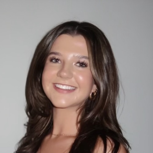 Maddie L - University of Arkansas Babysitter