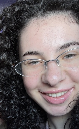 Mia T - Westchester Community College  Babysitter