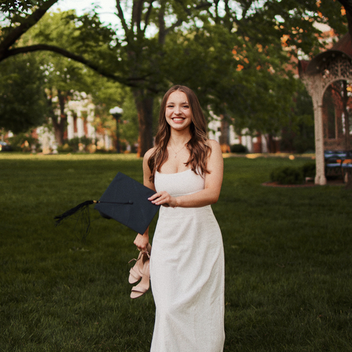 Eden W – Belmont Student Seeking Babysitting Jobs