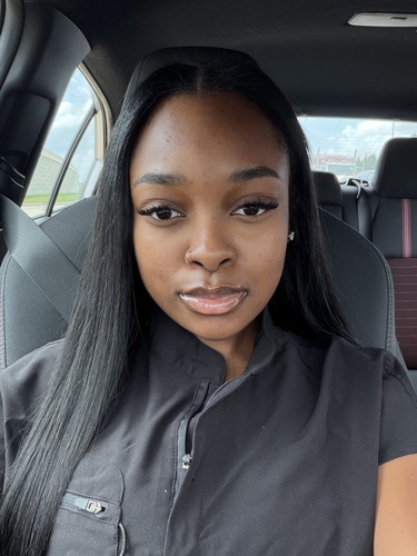 Amber H - UH Babysitter