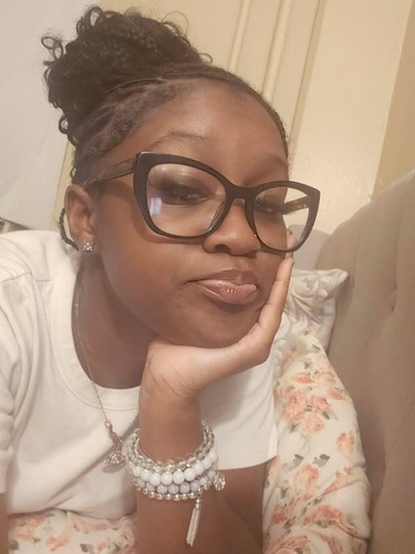 Tiffany T - Edward Waters College Babysitter