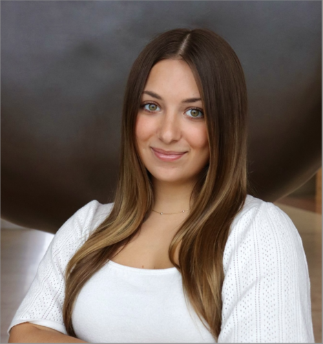 Paige E – Northwestern Student Seeking Babysitting Jobs