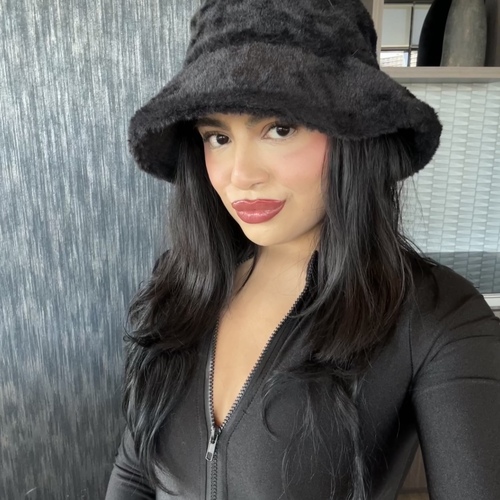 Sari P - DePaul Babysitter