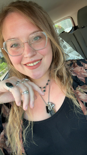 Shaylei K - UNH Babysitter