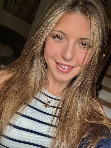 Annika M - Santa Clara Babysitter