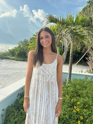 Ava E - Belmont Babysitter