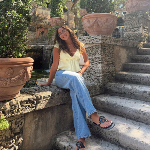 Yasmin F - FAU Babysitter