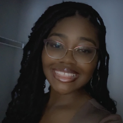 Shamiya J - CSN Babysitter
