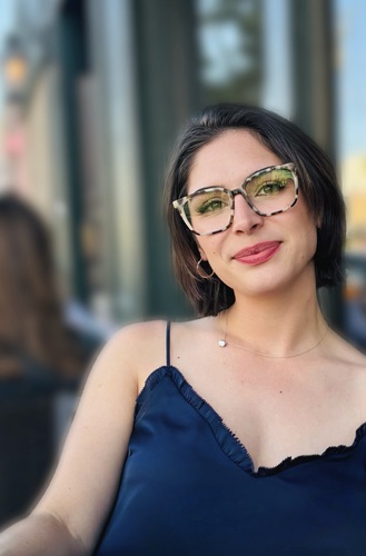 Henrietta G - Community College of Allegheny County Babysitter