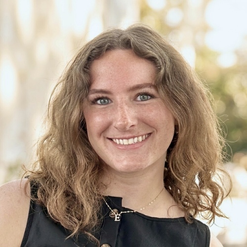 Eva W - VCU Babysitter