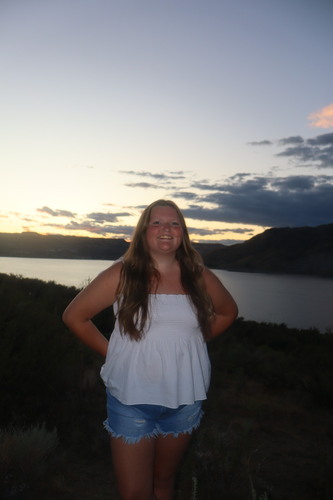 Jillian D - Pierce College (WA) Babysitter