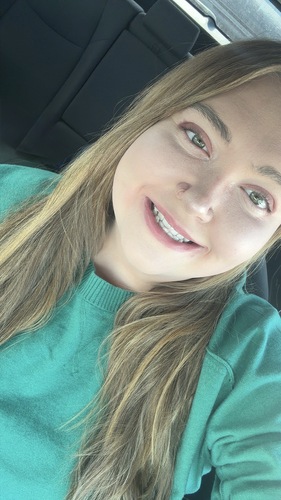 Hailee H - SUNY New Paltz Babysitter