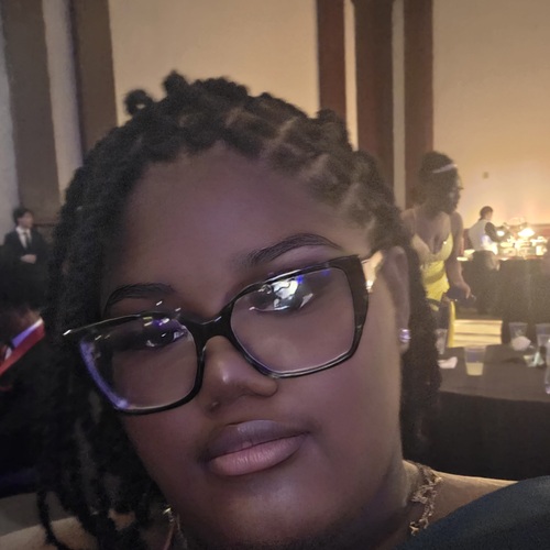 Kamille F – TWU Student Seeking Babysitting Jobs