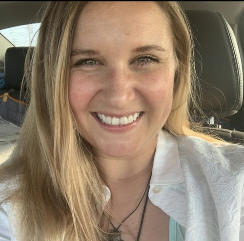 Kerry L - University of Oregon Babysitter