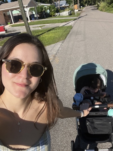 Cristina I - Central Babysitter