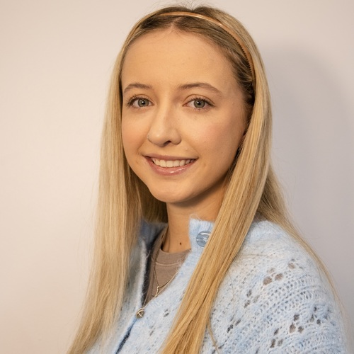 Isabella W - Penn State Babysitter