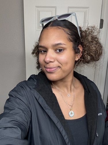 Aniah G - College of the Redwoods Babysitter