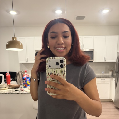 Linette S - Texas State Babysitter