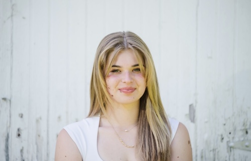 Ariana D - Lehigh Carbon Community College Babysitter